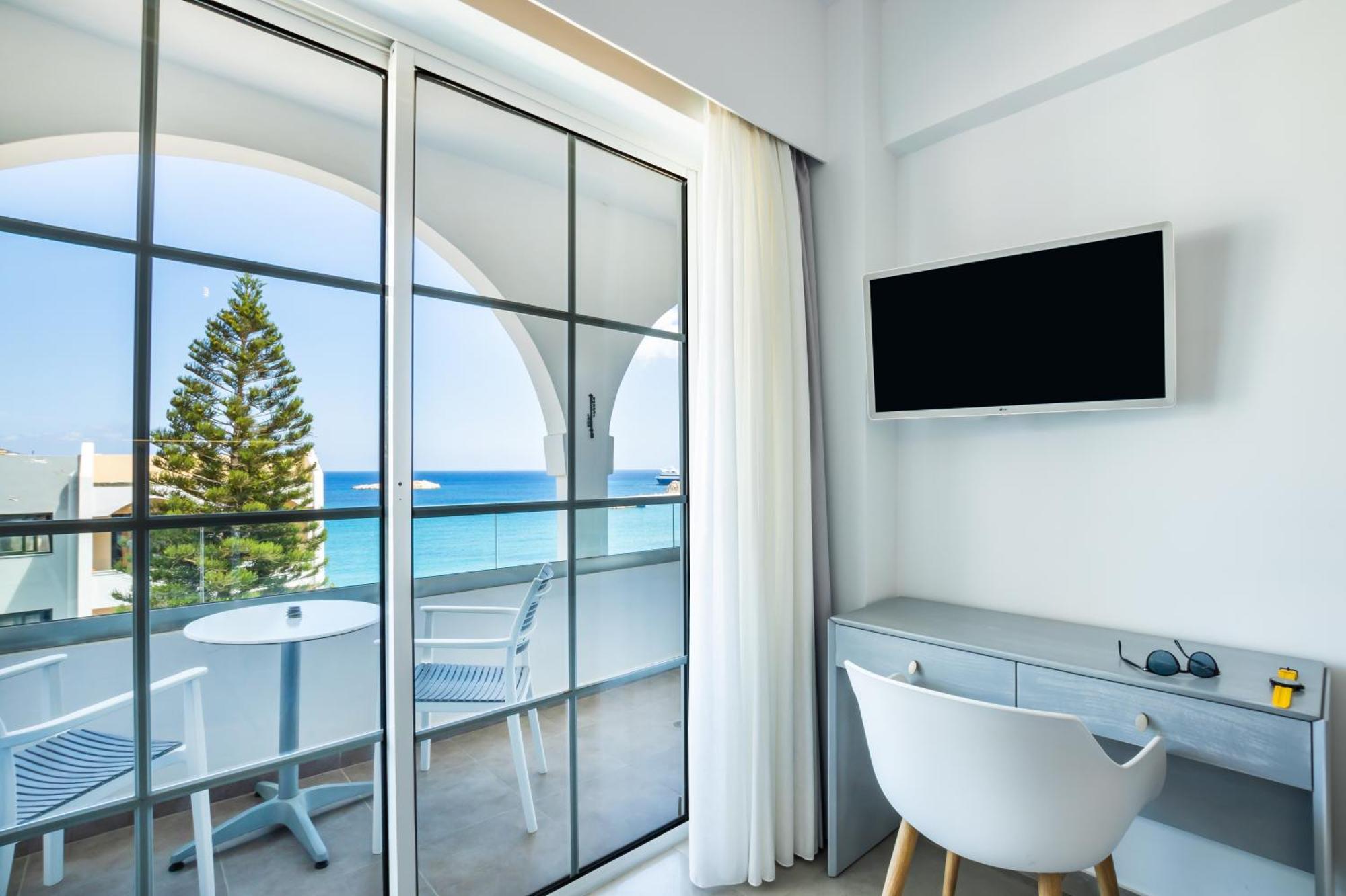 Alos Suites Ex-Possirama Bay Aparts 卡尔帕索斯 外观 照片